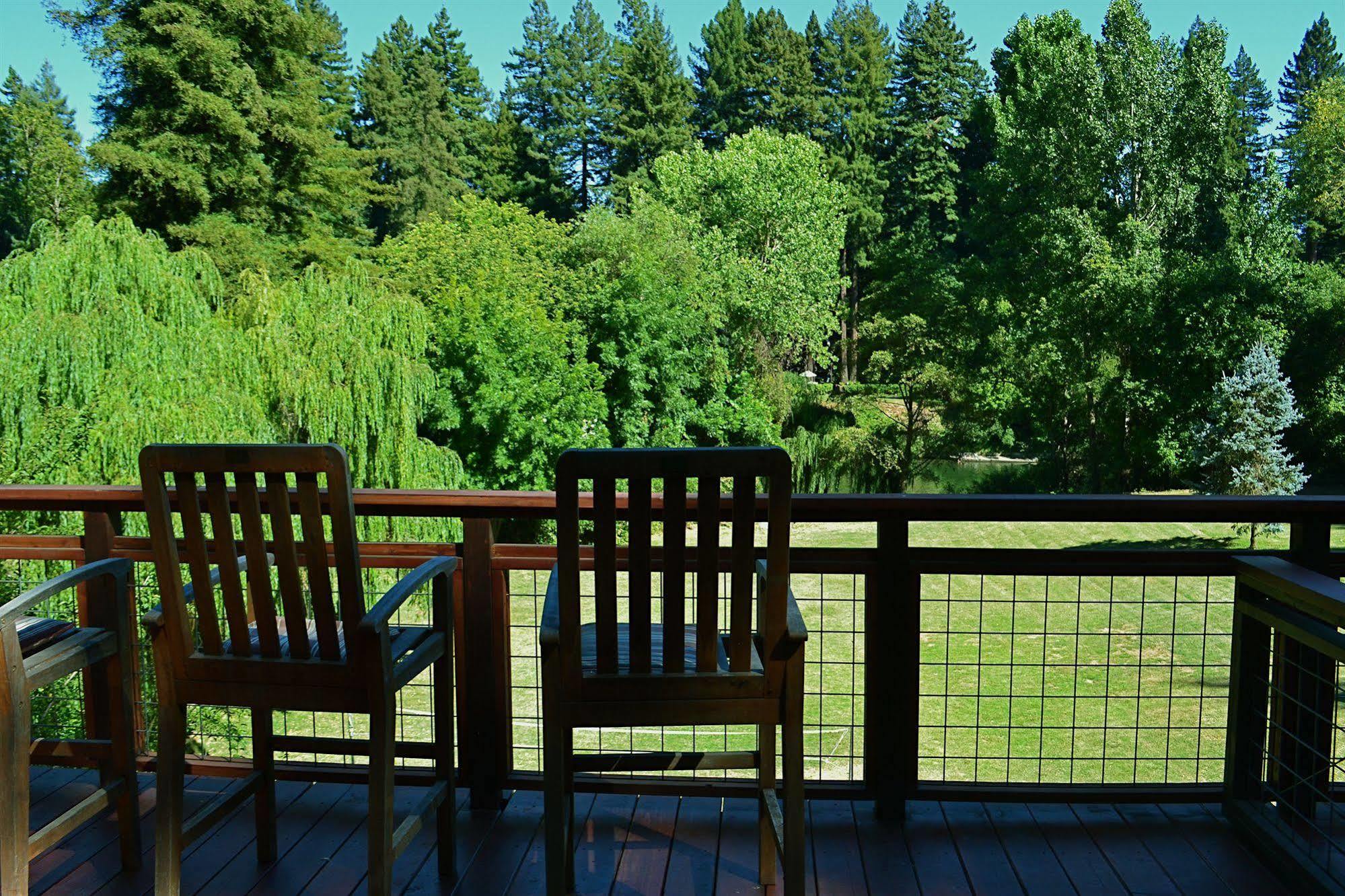 Guerneville Lodge Exterior photo